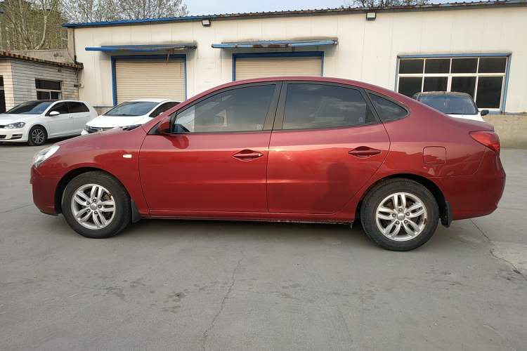 Used Hyundai Celesta 2015 1.6L Automatic Comfort Model
