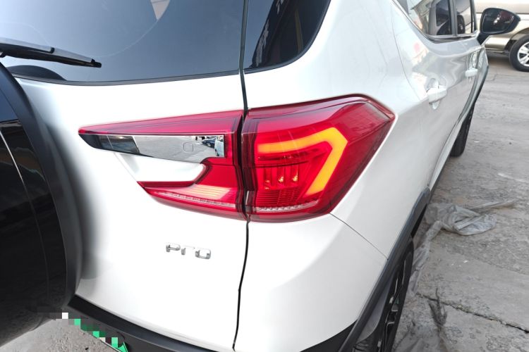 Used BYD Yuan Pro 2021 401 km Luxury Version Right Rear Taillight