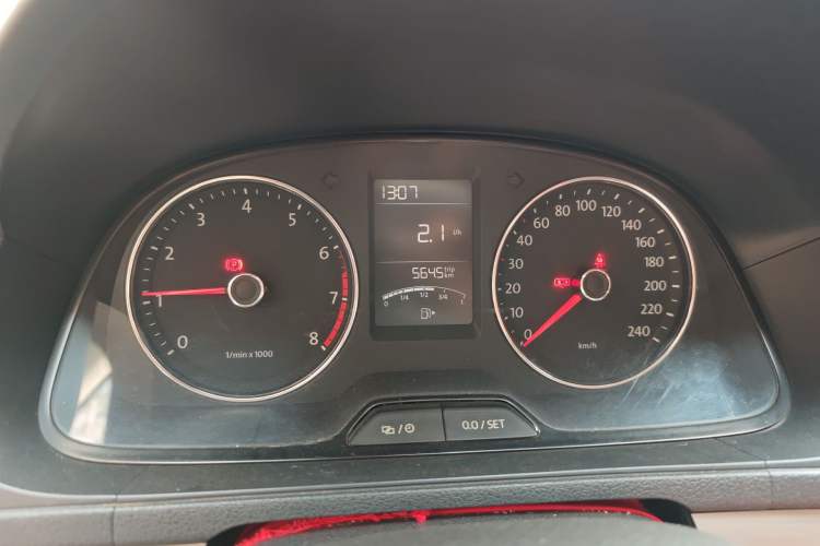 Used Volkswagen Lavida 2013 Restyled Classic 1.6L Manual Comfort Edition Instrument Cluster