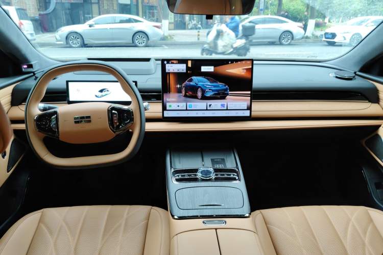 Used Geely Galaxy 8 2025 130km EM-i Flagship Edition Center Console