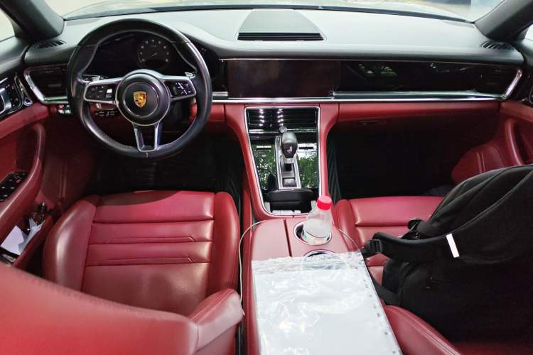 Used Porsche Panamera 2021 Panamera 2.9T Center Console