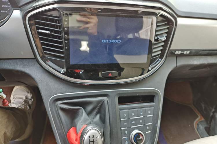 Used JAC Refine M4 2019 Business & Travel Series 2.0L Manual Speed Edition China VI Standard