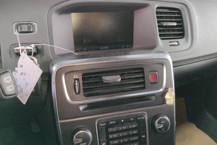 Used Volvo V60 2014 T5 Zhiyi Edition