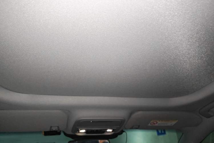 Used Lincoln Corsair 2022 2.0T Two-Wheel Drive Luxury Edition Headliner