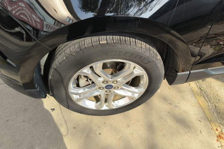 Used Ford Edge 2018 EcoBoost 245 Two-Wheel-Drive Titanium 7-Seater China V Standard
