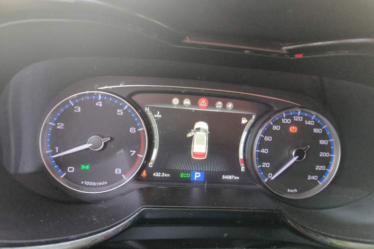 Used GAC Trumpchi GS7 2017 320T Two-Wheel-Drive Luxury Smart Connectivity Model