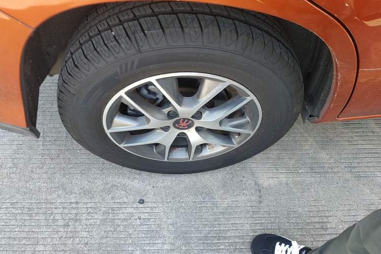 Used BYD Song 2016 Gaishi Edition 1.5TID Automatic Luxury Model