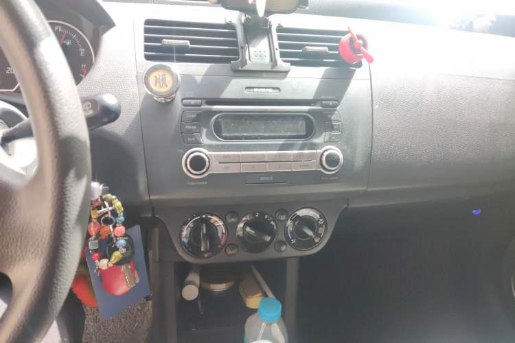 Used Suzuki Swift 2016 1.5L Automatic Fashionable Coolplay Edition
