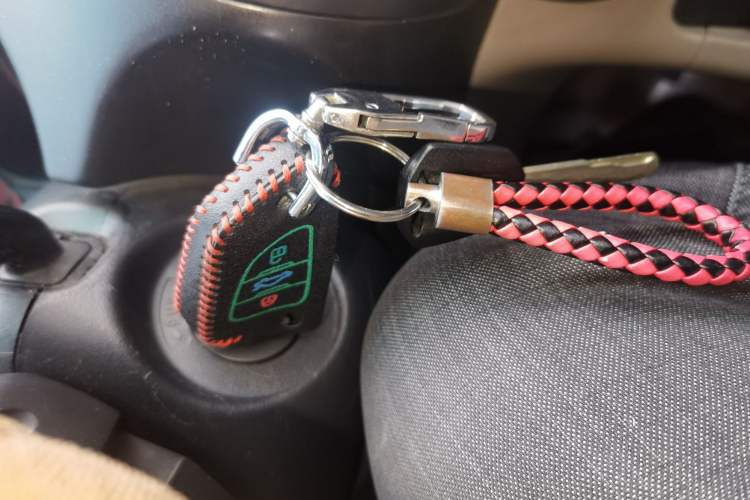 Used Everus S1 2011 1.3L Manual Comfort Edition