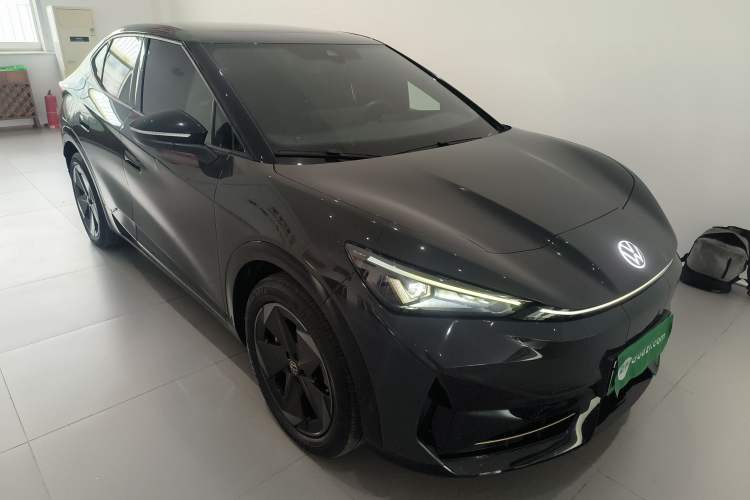 Used Volkswagen ID.UNYX 2024 Pro Long-Range Version Front Right 45 Deg