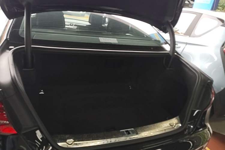 Used Audi A8 2014 A8L 45 TFSI quattro Comfort model