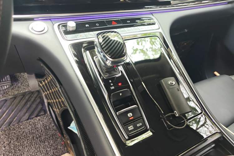 Used GAC Trumpchi M8 2021 Master Series 390T Ultimate Edition Gear Lever