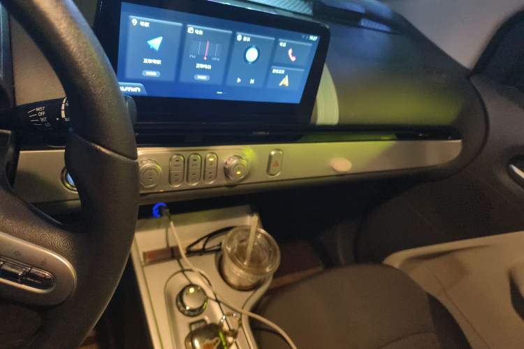 Used CHANGAN NEVO Lumin 2022 301km Honey-Sweet Version