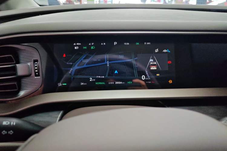 Used Denza D9 2022 DM-i 1040 Prestige Model