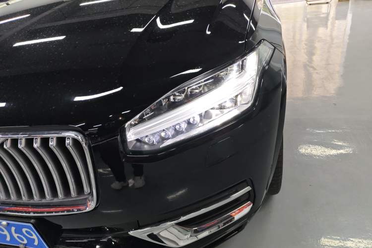 Used Volvo XC90 2021 B6 Luxury Smart Edition 7-Seater Left Front Headlight