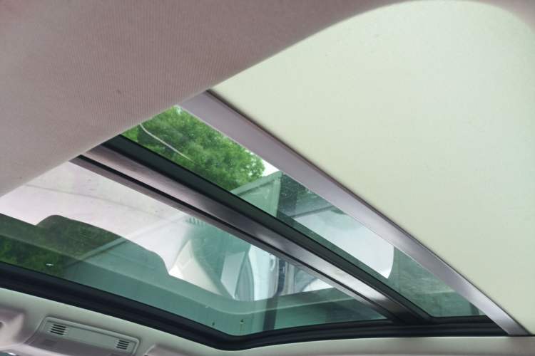 Used Volkswagen T-ROC 2020 280TSI DSG Two-Wheel Drive Comfort Version
