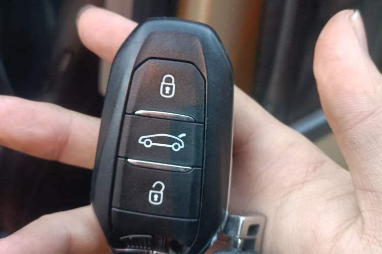 Used DS 5 2015 1.6T Elegant Edition THP160 Vehicle Key