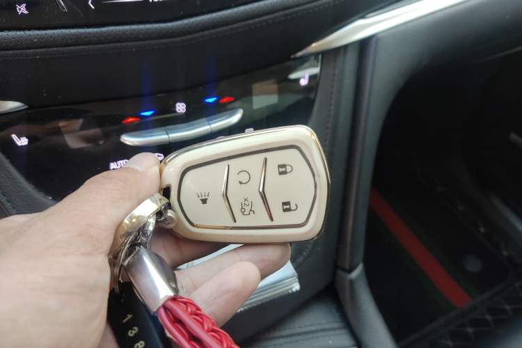 Used Cadillac XT5 2016 25T Luxury Model