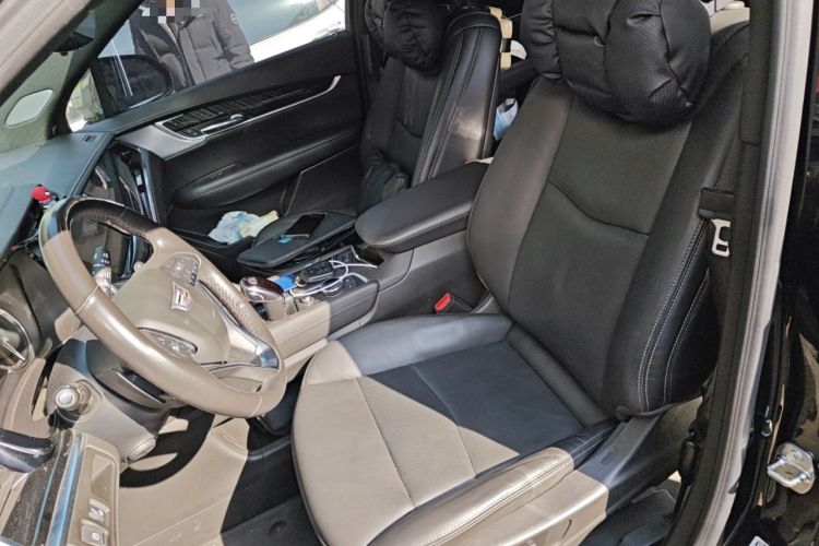 Used Cadillac XT6 2022 2.0T Six-Seater Four-Wheel-Drive Luxury Standard Edition
