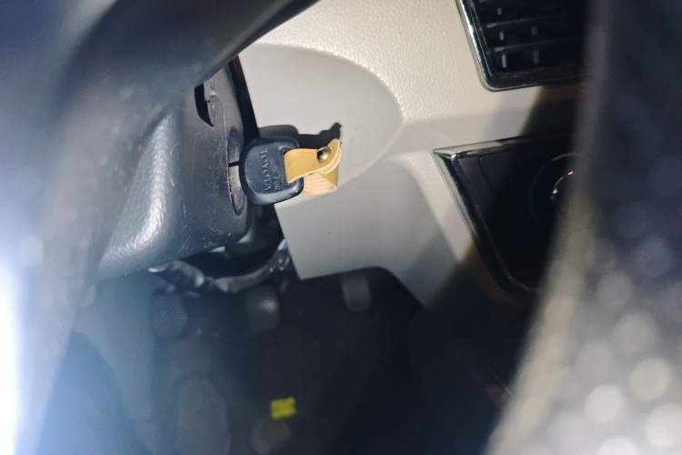 Used Jinbei New Hiace S 2021 1.5L Wealth Model Non-Air-Conditioned Version National VI Standard SWC15M Vehicle Key