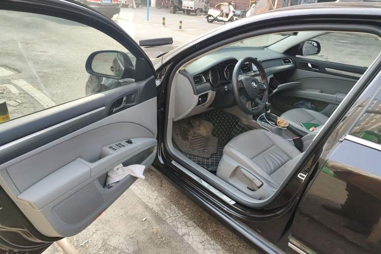 Used Skoda Superb 2013 1.8TSI Automatic MingShi Edition
