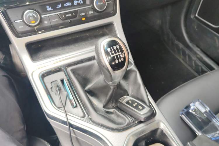 Used Geely Auto Emgrand GL 2018 1.4T Manual Elite Smart Connectivity Version