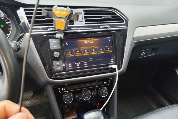 Used Volkswagen Tiguan L 2019 330TSI Automatic Two-Wheel Drive Panoramic Comfort Edition China V Standard