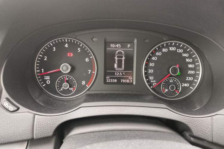 Used Volkswagen Sharan 2014 2.0 TSI Standard Model Instrument Cluster