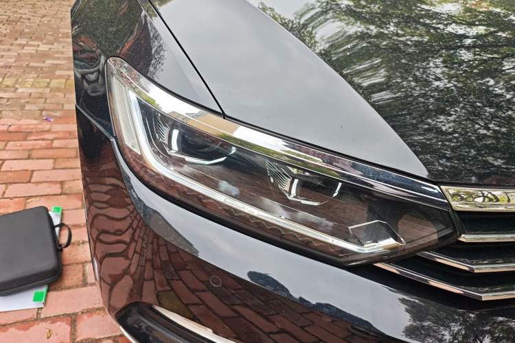 Used Volkswagen Magotan 2017 330TSI DSG Leading Model
