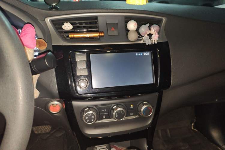 Used Nissan Sylphy 2016 1.6XV CVT Smart Enjoyment Version Audio And AC Panel