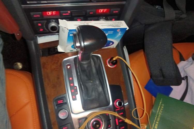 Used Audi Q7 2014 35 TFSI Sport Edition Gear Lever