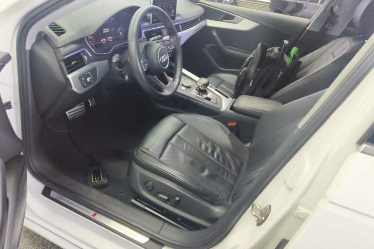 Used Audi A4L 2018 30th Anniversary Edition 40 TFSI Fashion Model