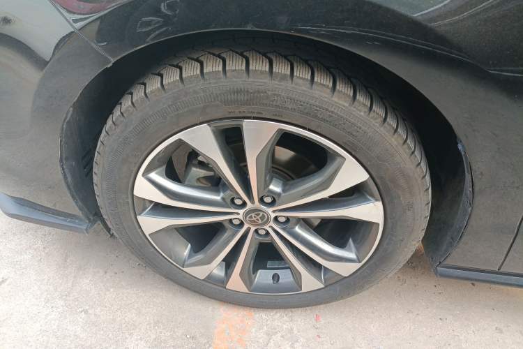 Used Toyota Granvia 2022 2.5L Hybrid Prestige Edition