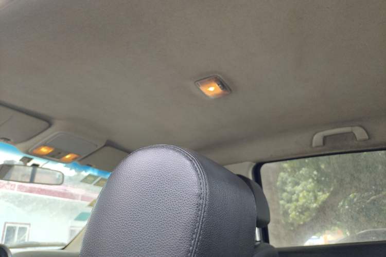 Used JMC Yuhu 7 2016 2.4L Two-Wheel Drive Ultra-Luxury 4G69
