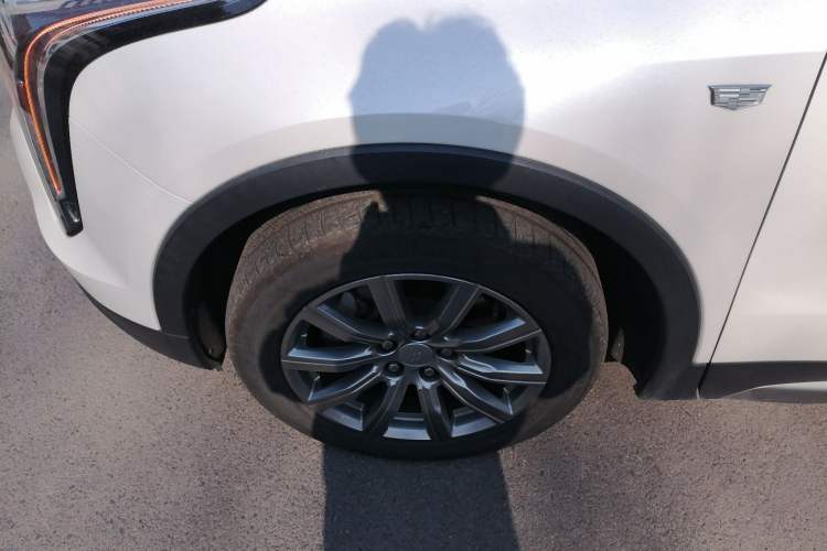 Used Cadillac XT4 2018 28T Two-Wheel Drive Leading Version