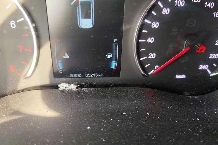 Used BYD Song MAX 2018 1.5T Automatic Smart Connect Elite Model with 6 Seats
