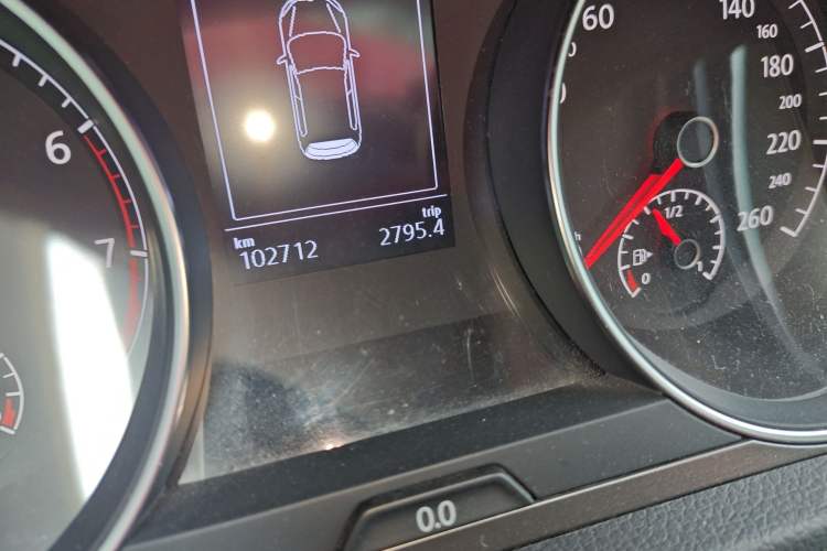 Used Volkswagen Golf 2015 1.4TSI Automatic Luxury Model