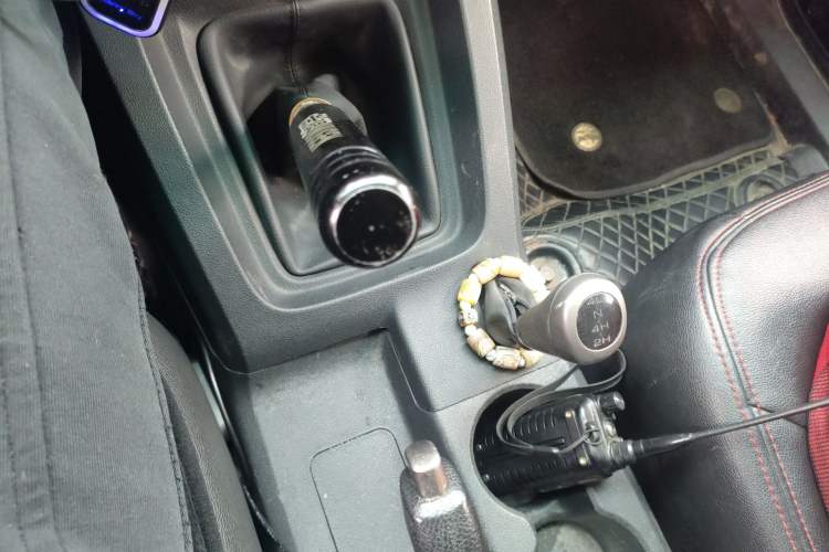 Used BAIC Off-Road BJ40 2014 2.4L Manual Exploration Edition Gear Lever