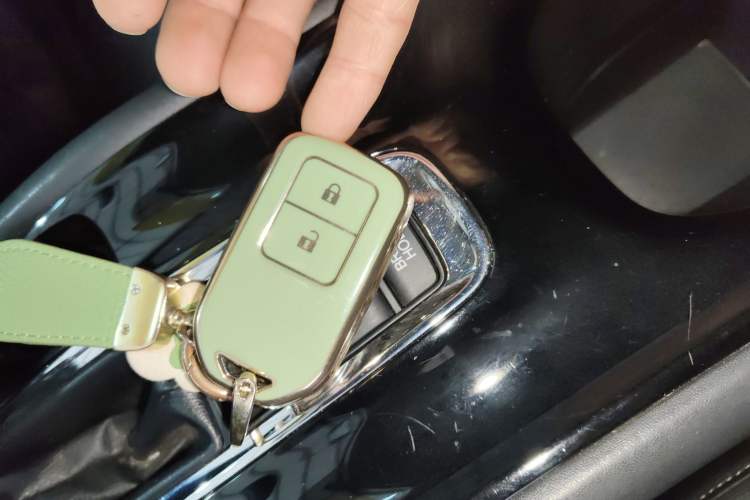 Used Honda Vezel 2017 1.8L CVT Front-Wheel Drive Pioneer Edition
