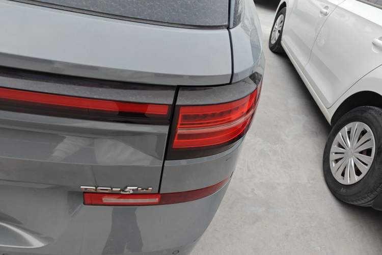 Used Baojun RC-5 2020 RC-5W 1.5T CVT Smart Shine Prestige Model
