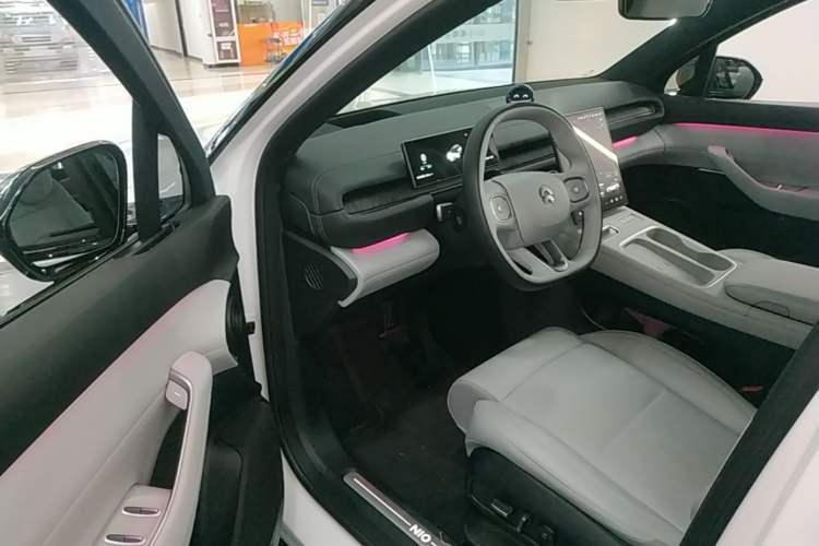 Used Nio ES6 2024 75 kWh