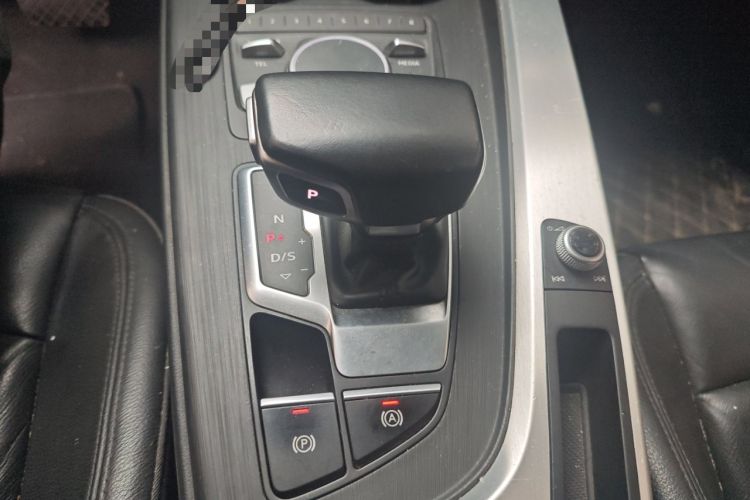 Used Audi A4L 2018 30th Anniversary Edition 40 TFSI Fashion Model