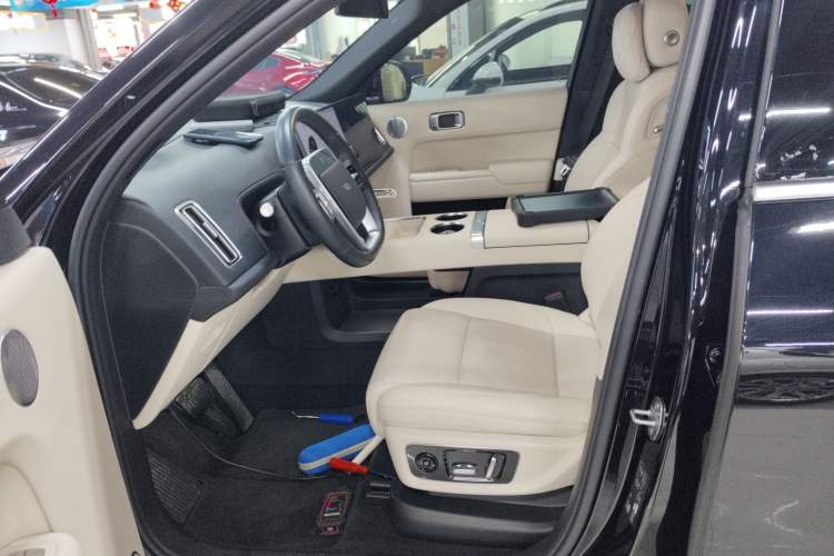 Used Li Auto L8 2024 Pro Model
