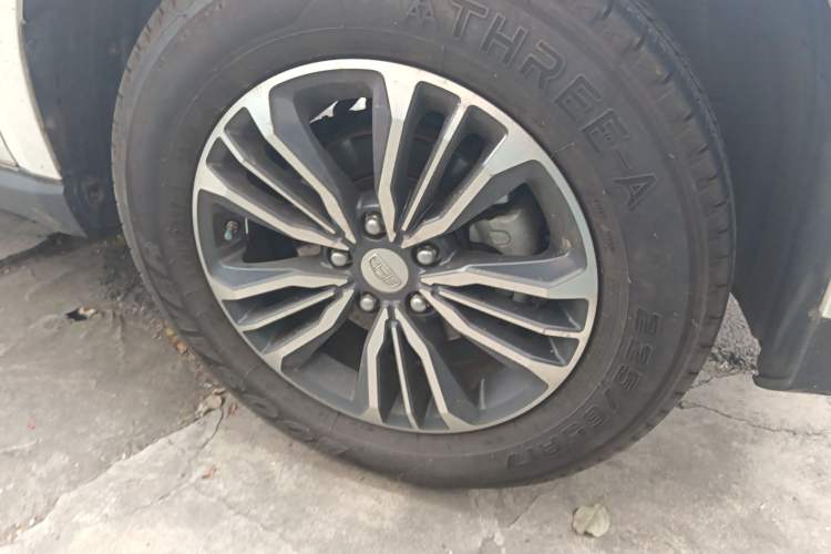 Used Geely Auto Vision X6 2018 1.8L Manual 4G Connect Luxury Edition