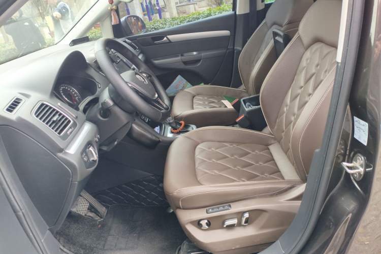 Used Volkswagen Sharan 2018 380TSI Comfort Edition 7-Seater