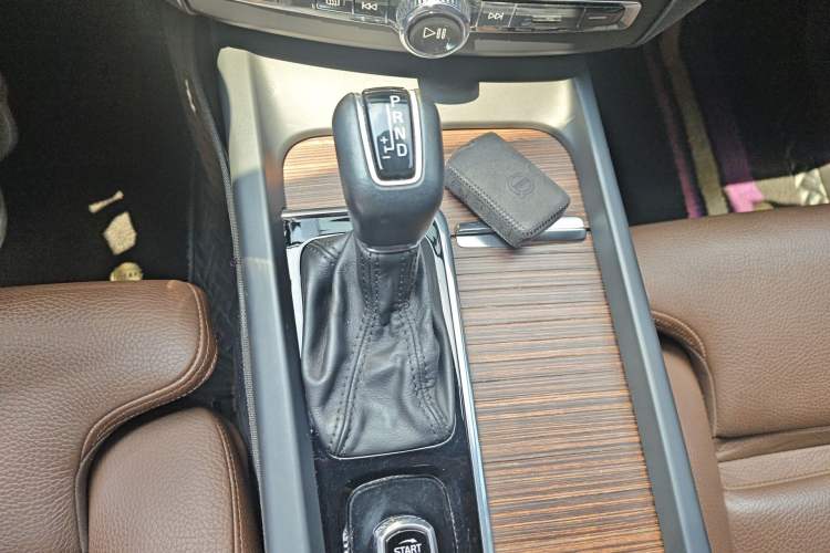 Used Volvo XC60 2021 T5 4x4 Zhiya Luxury Edition