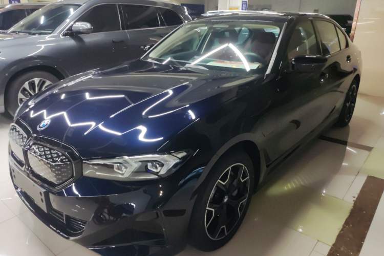 Used BMW i3 2025 eDrive 40 L Midnight Edition