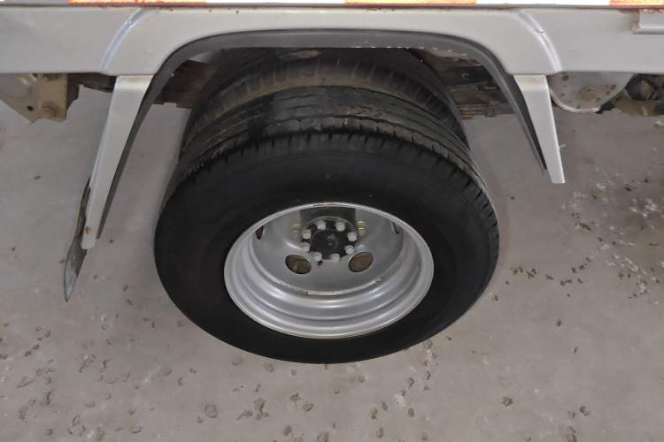 Used Wuling Rongguang New Truck 2021 1.8L Base Model Single-Row Double Rear Wheels LJ479Q6