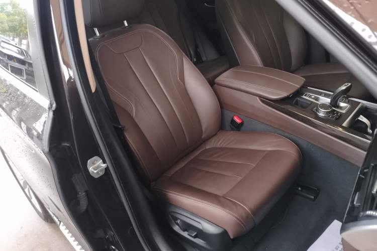 Used BMW X5 2014 xDrive35i Leading Model