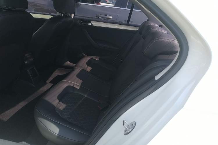 Used Skoda Rapid 2018 1.6L Manual Comfort Edition
